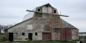 barn before renovation